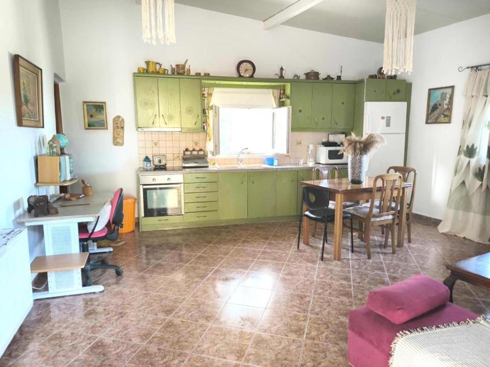 Elena'S Farm House Near Airport And Artemida Beach Exterior photo