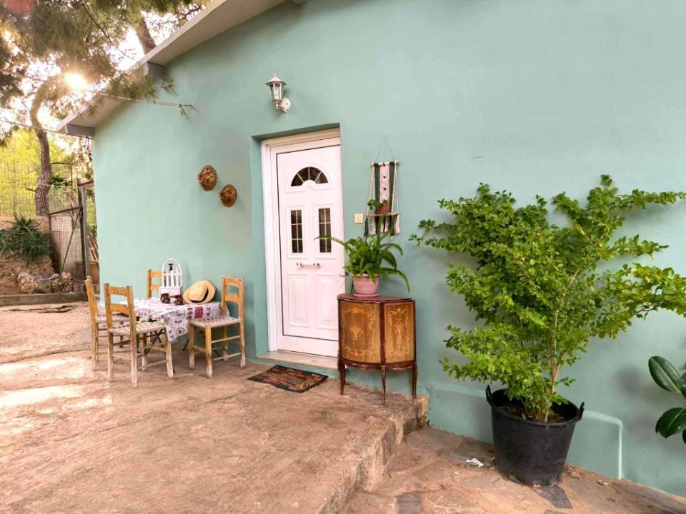 Elena'S Farm House Near Airport And Artemida Beach Exterior photo